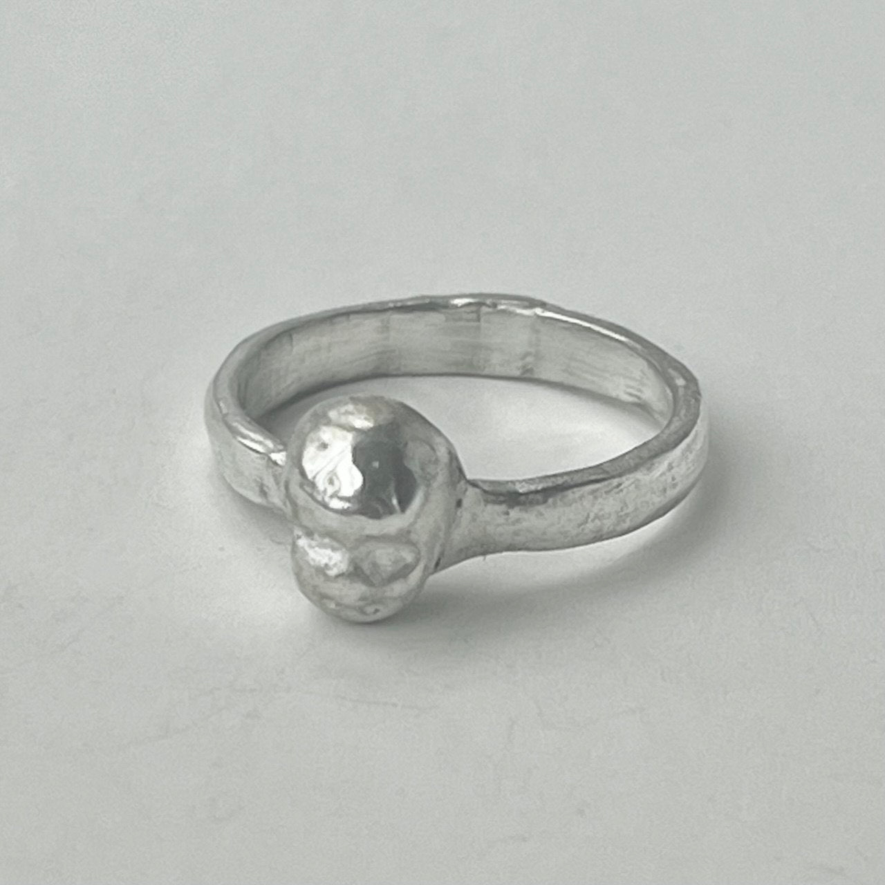 FACE lV silver ring