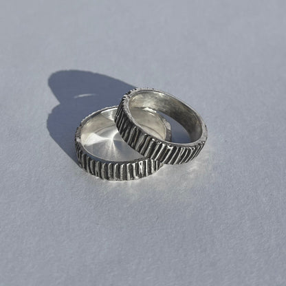 RIPPLE MARKS silver ring