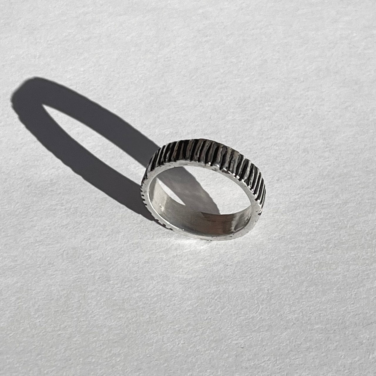 RIPPLE MARKS silver ring