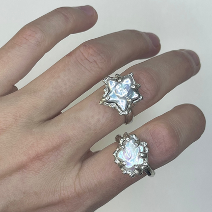 HYPHANTRIA silver ring