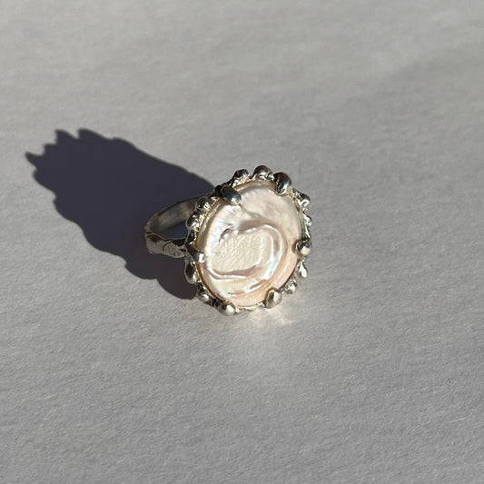 Baroque pearl ring